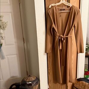 Boohoo tie woven blazer in camel color size small to medium